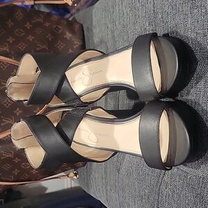 Jessica simpson black wedges